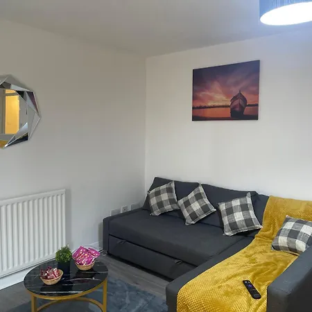 2 Bed Flat Close To New Cross Gate, Se14